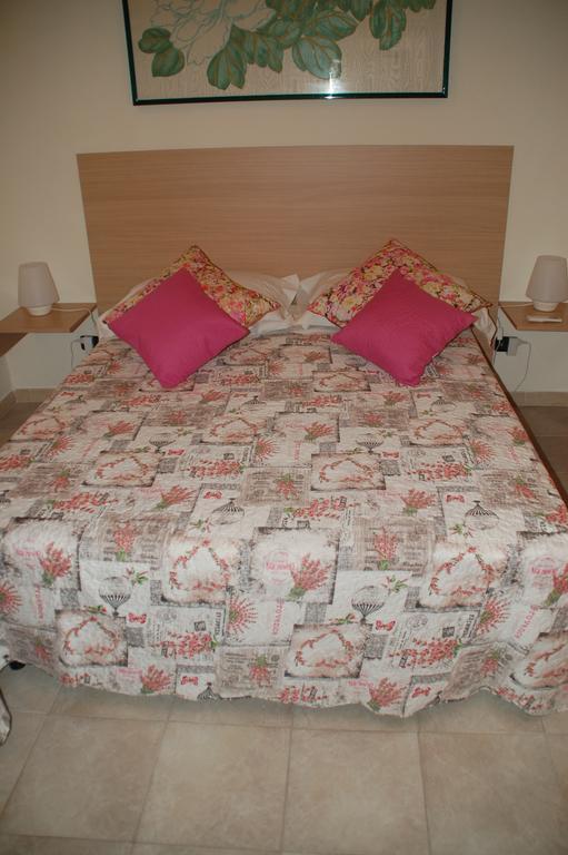 B&B Emily Бриндизи Экстерьер фото