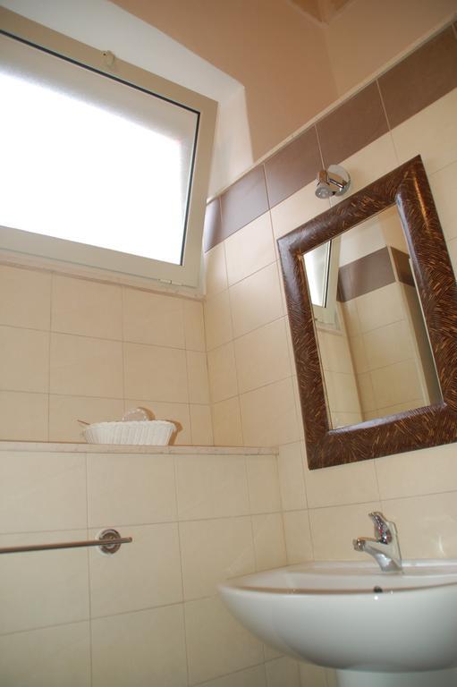 B&B Emily Бриндизи Экстерьер фото